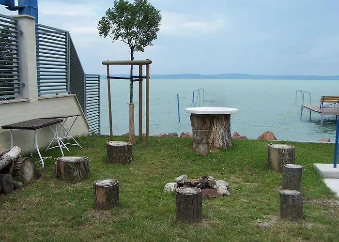 Korona Lodge *